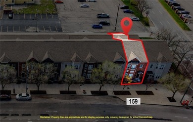 Luxury, comfort, and convenience. Welcome to 159 N Plymouth: a - photo 3