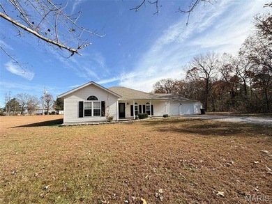 Gasconade River Home For Sale in Dixon Missouri