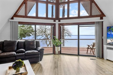Beautiful bayfront estate on Escambia Bay, ideally located just - photo 8