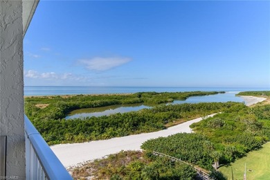Marco Island Lake Area Condo For Sale in Marco Island Florida