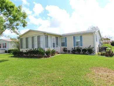 Wow a 3/2 home in Crane Lakes for under $120,000! This 1381 sf - photo 4