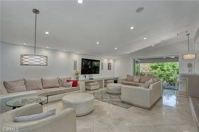 Stunning home, south of the blvd in highly coveted Tarzana is - photo 15
