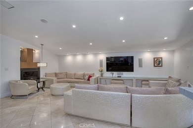 Stunning home, south of the blvd in highly coveted Tarzana is - photo 16