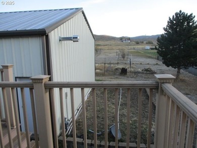 5 bedroom 2 bath with attached 2 car garage and heated 1,500 - photo 21