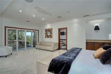 Stunning home, south of the blvd in highly coveted Tarzana is - photo 22