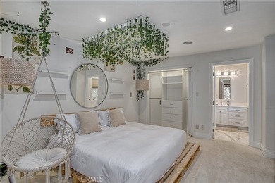 Stunning home, south of the blvd in highly coveted Tarzana is - photo 37