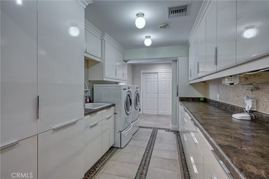 Stunning home, south of the blvd in highly coveted Tarzana is - photo 39