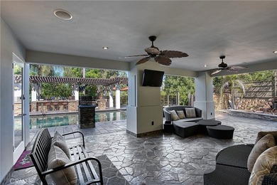 Stunning home, south of the blvd in highly coveted Tarzana is - photo 40
