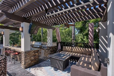 Stunning home, south of the blvd in highly coveted Tarzana is - photo 43