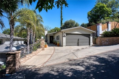 Stunning home, south of the blvd in highly coveted Tarzana is - photo 45