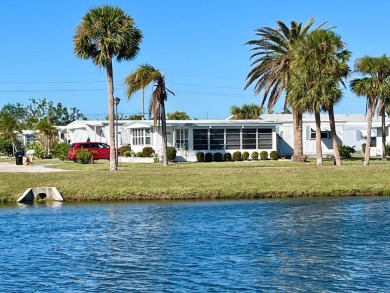 (private lake, pond, creek) Home For Sale in Venice Florida