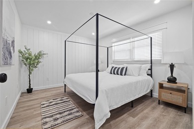 Welcome to *Captains Quarters* this luxury duplex is recently - photo 11