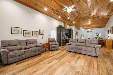 Come home to Florida lakefront living at its best! Welcome to - photo 12