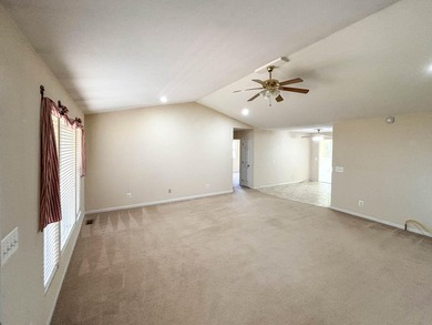 Sitting on a high peninsula in Janian Hills Subdivision, this 3 - photo 3