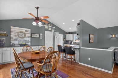 7070 Donegal Dr - photo 32