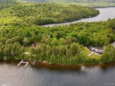 Lake Home For Sale in Lac-Tremblant-Nord, 