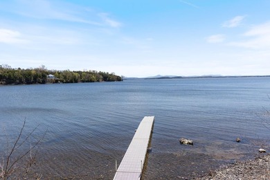 A private Vermont lakefront retreat without sacrificing access - photo 13