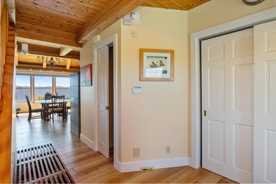 A private Vermont lakefront retreat without sacrificing access - photo 17
