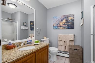 Beautifully Maintained, 3 Bedrooms, 2 Bathroom Ranch with - photo 18