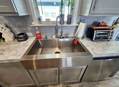 Large Stunning 3Bed 2Bath All Ages Community!! Renting is - photo 21