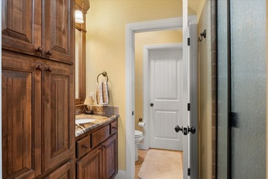Welcome to your ultimate waterfront retreat in one of Granbury's - photo 25