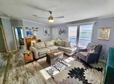 Large Stunning 3Bed 2Bath All Ages Community!! Renting is - photo 26