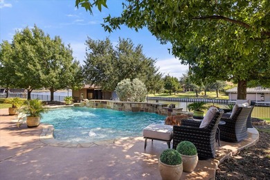 Welcome to your ultimate waterfront retreat in one of Granbury's - photo 29