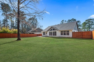 Move in ready 4-bedroom, 3.5-bath home in the highly desirable - photo 30