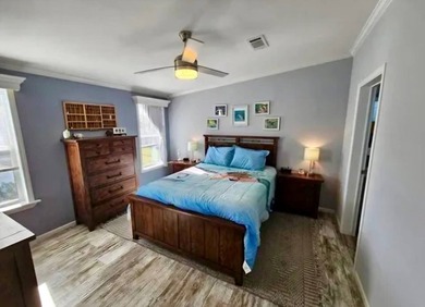 Large Stunning 3Bed 2Bath All Ages Community!! Renting is - photo 32