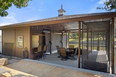 Welcome to your ultimate waterfront retreat in one of Granbury's - photo 36