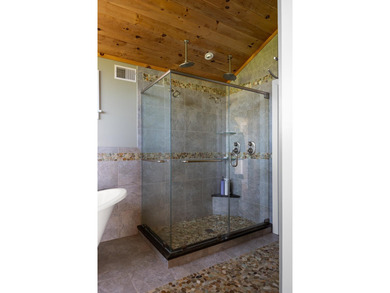 A private Vermont lakefront retreat without sacrificing access - photo 40
