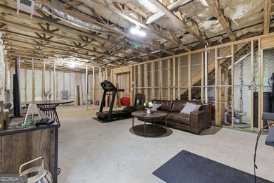 Some homes just have a good feeling... and this is one of them! - photo 41