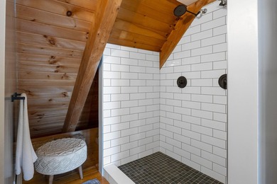 A private Vermont lakefront retreat without sacrificing access - photo 45