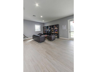 Large Stunning 3Bed 2Bath All Ages Community!! Renting is - photo 50