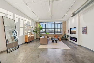 Amazing historic loft featuring soaring ceilings, oversized - photo 6