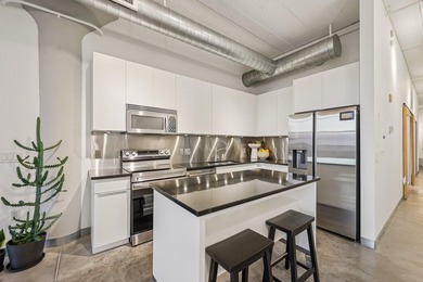 Amazing historic loft featuring soaring ceilings, oversized - photo 9