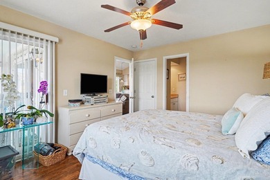 Turn-key 2BR/2BA end unit condo with stunning Intracoastal - photo 17