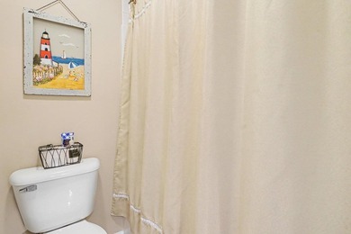 Turn-key 2BR/2BA end unit condo with stunning Intracoastal - photo 19