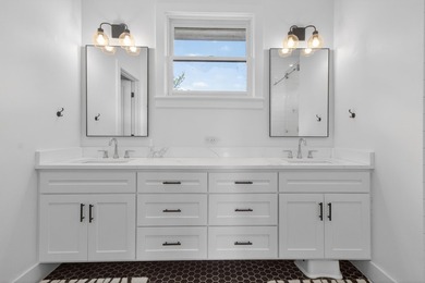 Experience luxury Lake LBJ waterfront living on the Colorado Arm - photo 34