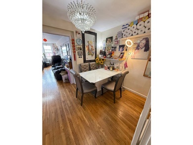 Large ~1200SF bright and airy top floor coop apartment in heart - photo 3