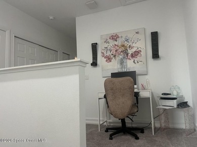 Shows like NEW very desirable 3 bedroom 2.5 bathroom spacious - photo 9