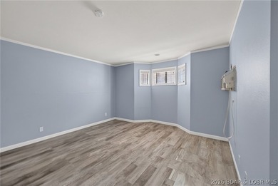 Here's your chance to own this freshly painted and cleaned 2nd - photo 20
