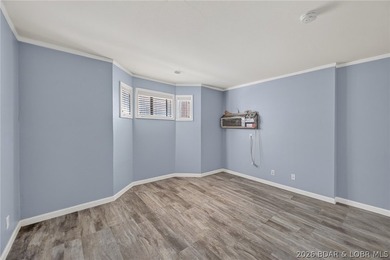 Here's your chance to own this freshly painted and cleaned 2nd - photo 21