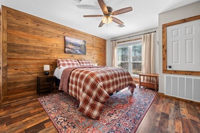 Located on 5+ gated acres along the shores of Lake Sam Rayburn - photo 21