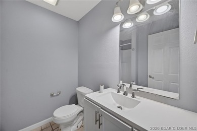 Here's your chance to own this freshly painted and cleaned 2nd - photo 24