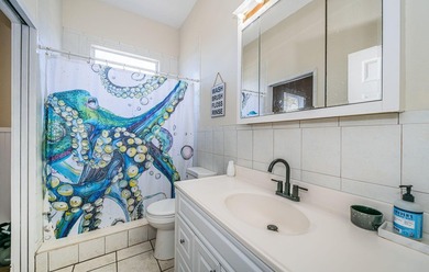 5127 Bay Blvd, Port Richey, FL 34668 Waterfront Home with Canal - photo 31