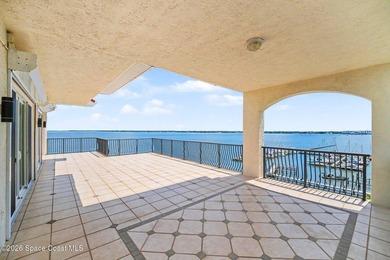 WELCOME to the pinnacle of luxury waterfront living in the heart - photo 1