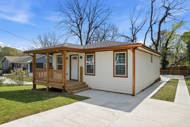 1068 Mill SE St - photo 2