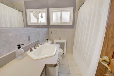Welcome to this beautiful multi-level home offering the perfect - photo 16
