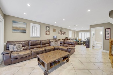 Welcome to this beautiful multi-level home offering the perfect - photo 18